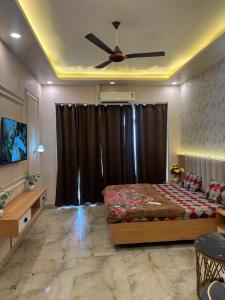 Kanishk stay
