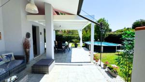 Albarella villa con piscina piano unico