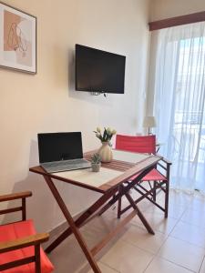Almyra Home