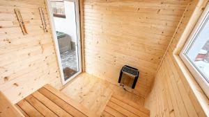 Apartment house with sauna and jacuzzi Svätý Kríž 1