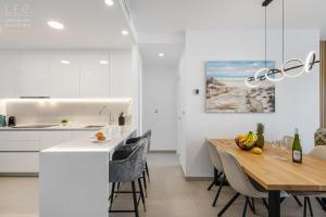 Sunset Sailors High Floor Apartment by Leo Apartments