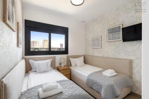 Sunset Sailors High Floor Apartment by Leo Apartments