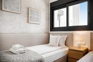 Sunset Sailors High Floor Apartment by Leo Apartments