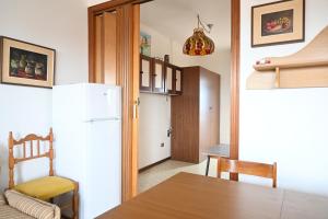SE294 - Senigallia, bilocale con balcone a 300 m dal mare