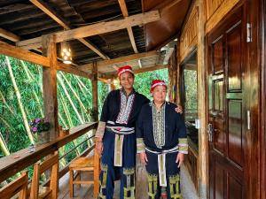 Red Dao Homestay and Entire bungalow
