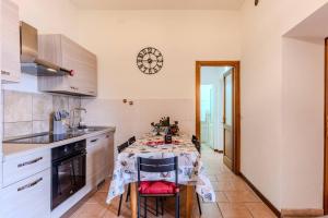 Casa Castagno 2 sul Sentiero del Viandante•AC•Wifi