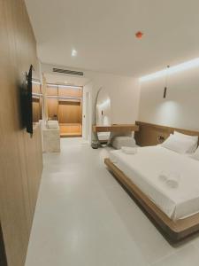 Cavo Drymades