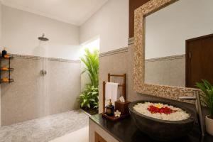 Tranquil maha villa ubud