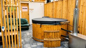 Apartment house with sauna and jacuzzi Svätý Kríž 3
