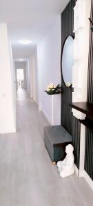 ICON Beach Apartment - 1 Min to Beach & Free Garage
