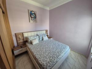 Chic 3BR Apartment with AC, Gated Residence, Route Immouzzar, Fès