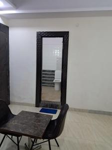 PLAY HOTEL PREET RESIDENCY couple friendly