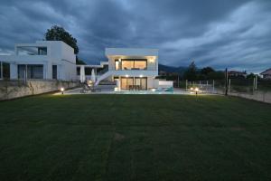 Apex Premium Living