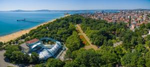 Burgas Breeze