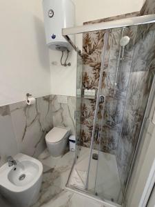 Alexandra Rooms & Suitess II