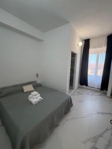 Alexandra Rooms & Suitess II