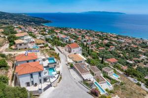 Villa Boudi by Villa Plus