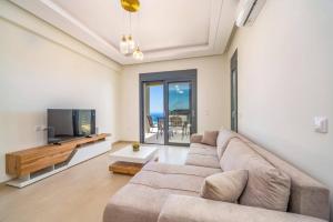 Villa Boudi by Villa Plus
