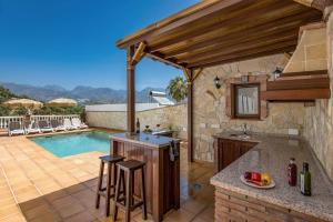 Villa Lara Pinta by Villa Plus
