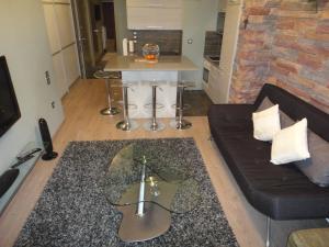 Soho Athene Apartment