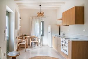 Amvikas suites-Sitia, by Comfortbnb