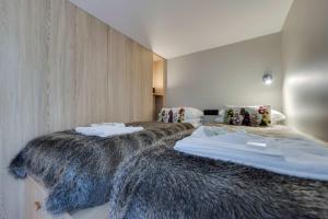 Solaise 203 by One of A Kind Travel