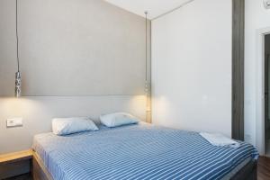 16 Kamanina 1-bedroom Apartment with terrace