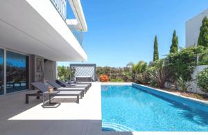 Villa Ilhas with private heated pool and jacuzzi Lagos