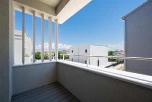 Luxury Villas Dina & Laura with private pool and parking