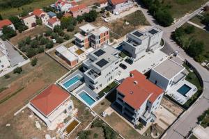 Luxury Villas Dina & Laura with private pool and parking