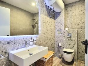 Apolonia Beach - Studio with veranda 1