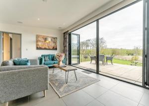 Swanborough Lakes Luxury Lodges