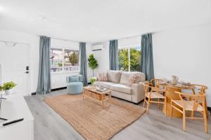 Comfortable 2BR Near Beach & Cruise Port