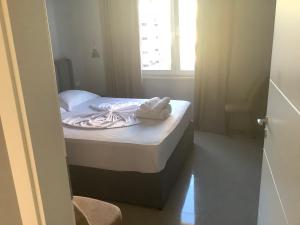 N10 Fishta Couples Suite