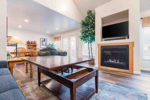 Cottonwood Canyon Basecamp Retreat - 5 Bathrooms