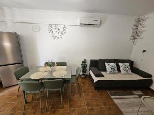 Zoli Apartmanok-Maya Kölcsey 34-36