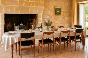 Manoir de Rousse 320 m2 en campagne Piscine Wifi Jardins