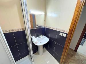City Center Stay - Residency W Spacious Aparts, Kingsize Beds, AC, Terrace View, Elevator