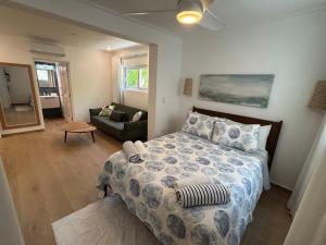 Oceanfront Kite Beach, 2BR, Patio, Pool, 30 steps to sand