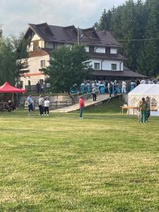 Pensiunea Trei Ponei
