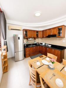 StayHub Private 2BR House in District 1 Great Location & Kitchen