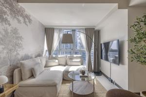 Dreamy Corner 2BR and Bathtub Work and Relax BGC