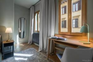 Stylish Urban Oasis AC Wi-Fi City Living