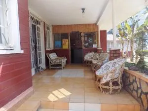 Manhattan Guesthouse Kampala - Mengo