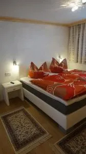 Ferienwohnungen Fahringer Diana - 施文特