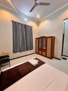 Cozy homes by Joyce Private Gated ,2 bedroom Home - 2mins walk to the Zanzibar Airport , 10 Mins to Stonetown