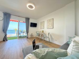 NEW APARTMENTS THE TERRACE BY THE SEA -Ocean & Pool view - Comodoro, Los Cristianos, Tenerife