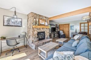 VP-A105 Village Point 3Br 3Ba