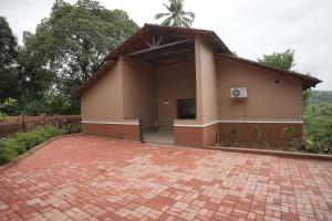 Riverfront Pale Resort, Goa