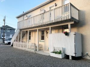 Seaside Beach Suites - Apt #3 and Apt #4